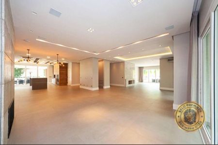 10_photo/94dce3b685.cedc79afaf978558-ATLAS-aeb65e8b-e52e-44ba-8d6d-fd888f2a81b5.jpg de apartamento para alugar com 4 quartos, 580m² em Campo Comprido, Curitiba