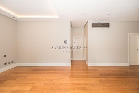 36_photo/94dce3b69f.83447c0627332ed6-ATLAS-877339ed-bb26-48c8-9d5d-1acbd606697a.jpg de apartamento para alugar com 4 quartos, 579m² em Campo Comprido, Curitiba