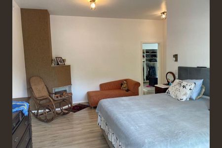 35_photo/94dce3b6fd.2008f600ea595daf-ATLAS-1fd58513-ec8f-4b3f-921b-dbc142637f84.jpg de casa à venda com 3 quartos, 349m² em Campo Comprido, Curitiba