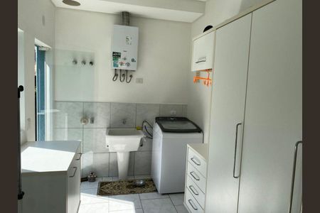 25_photo/94dce3b6fd.2008f600ea595daf-ATLAS-c7636e43-7e77-4661-85da-d055958a0229.jpg de casa à venda com 3 quartos, 349m² em Campo Comprido, Curitiba