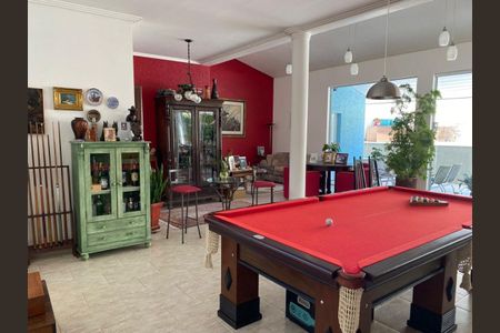 7_photo/94dce3b6fd.2008f600ea595daf-ATLAS-c87af861-a121-44cc-bf5a-7c5cbd3ebf7d.jpg de casa à venda com 3 quartos, 349m² em Campo Comprido, Curitiba