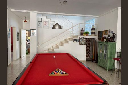 11_photo/94dce3b6fd.2008f600ea595daf-ATLAS-cd0482d1-9b5d-4699-8b81-e0bcf03eb176.jpg de casa à venda com 3 quartos, 349m² em Campo Comprido, Curitiba