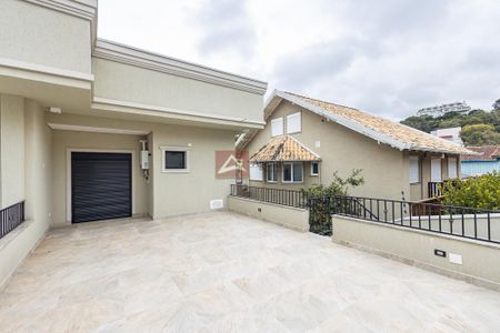 38_photo/94dce3b6ff.c6267d18045375b9-ATLAS-ca886bac-05f3-4e12-bb40-b4c62adbb5d2.jpg de casa à venda com 4 quartos, 266m² em Campo Comprido, Curitiba