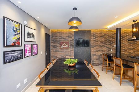 16_photo/94dce3b6ff.c6267d18045375b9-ATLAS-e9f970c1-7627-4fc2-8583-28c8ea3181ce.jpg de casa à venda com 4 quartos, 266m² em Campo Comprido, Curitiba