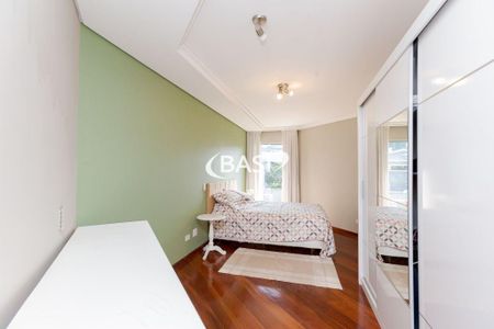 5_photo/94dce3b8a1.30fef9726345fe7d-ATLAS-4bfba4f7-ce45-49e5-8bd8-a533729fbd35.jpg de casa à venda com 5 quartos, 603m² em Campina do Siqueira, Curitiba