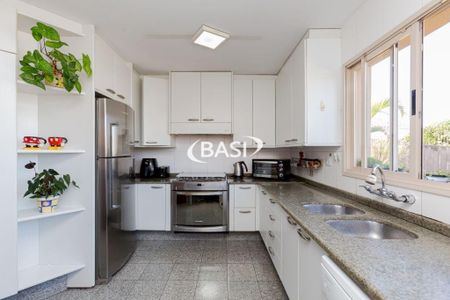 24_photo/94dce3b8a1.30fef9726345fe7d-ATLAS-71b7fa13-0483-4506-9bdb-adf1ea15fd9a.jpg de casa à venda com 5 quartos, 603m² em Campina do Siqueira, Curitiba