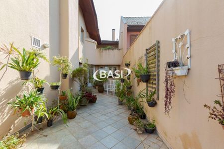 27_photo/94dce3b8a1.30fef9726345fe7d-ATLAS-9c367522-b7fc-4d61-bbb2-5f52a8457cd2.jpg de casa à venda com 5 quartos, 603m² em Campina do Siqueira, Curitiba