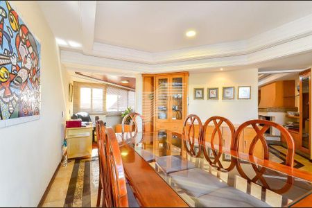 20_photo/94dce3b8a5.1ec89c7cbdfc8b9a-ATLAS-d7eb2f27-42e6-4958-822d-c8d57b74b118.jpg de casa à venda com 5 quartos, 604m² em Campina do Siqueira, Curitiba