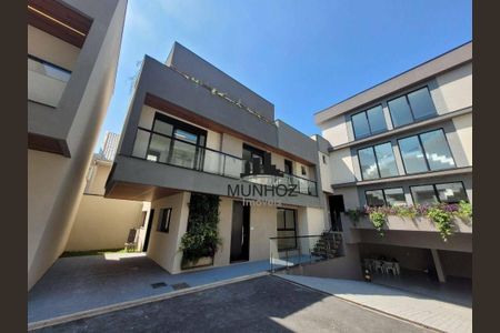 5_photo/94dce3b8c9.9be67bb9ae2d716d-ATLAS-a0146be8-b3f6-4160-b4ba-073a2a8f90c8.jpg de casa à venda com 3 quartos, 257m² em Campina do Siqueira, Curitiba