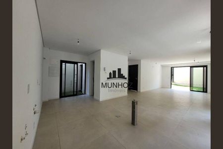 22_photo/94dce3b8c9.9be67bb9ae2d716d-ATLAS-e76de076-9776-4004-b019-43d4cf10fa6a.jpg de casa à venda com 3 quartos, 257m² em Campina do Siqueira, Curitiba