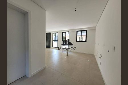 25_photo/94dce3b8c9.9be67bb9ae2d716d-ATLAS-ecf81a4c-bedb-4eb9-a66f-c62bfd54a434.jpg de casa à venda com 3 quartos, 257m² em Campina do Siqueira, Curitiba