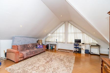 8_photo/94dce3b8cd.1168d7f35de77434-ATLAS-5620bde9-0eb3-4424-9b53-bbf9c4feb0d9.jpg de casa à venda com 3 quartos, 263m² em Campina do Siqueira, Curitiba