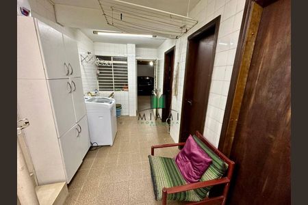 6_photo/94dce3b955.3275b87ea2a9b363-ATLAS-23b4ccbd-e88d-4dcf-89e2-4b51740bd581.jpg de casa à venda com 3 quartos, 207m² em Seminário, Curitiba