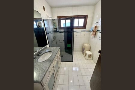 7_photo/94dce3b955.3275b87ea2a9b363-ATLAS-a9dfd566-2b9d-46d2-80e9-bc5fb67ebdde.jpg de casa à venda com 3 quartos, 207m² em Seminário, Curitiba