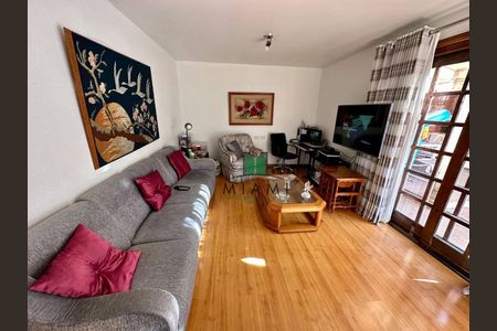 9_photo/94dce3b955.3275b87ea2a9b363-ATLAS-b6e68250-1a86-4d34-a9c9-81d0c2fefd2c.jpg de casa à venda com 3 quartos, 207m² em Seminário, Curitiba