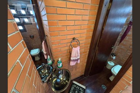 7_photo/94dce3b955.b2c1f66c79c6256c-ATLAS-6d5b4e71-83e7-489d-bd60-2496a5d436e6.jpg de casa à venda com 3 quartos, 206m² em Seminário, Curitiba