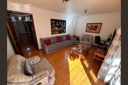 22_photo/94dce3b955.b2c1f66c79c6256c-ATLAS-9f6220e3-cf6a-43ca-8ecf-b7d4733e0cee.jpg de casa à venda com 3 quartos, 206m² em Seminário, Curitiba