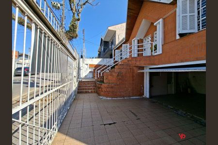 5_photo/94dce3b955.f5fd7356d614959c-ATLAS-196fa68b-aca1-459f-9b99-c3704e9d514a.jpg de casa à venda com 3 quartos, 206m² em Seminário, Curitiba