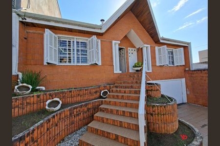 1_photo/94dce3b955.f5fd7356d614959c-ATLAS-e5c96df9-150b-45bc-aa3b-f86d79a4d091.jpg de casa à venda com 3 quartos, 206m² em Seminário, Curitiba