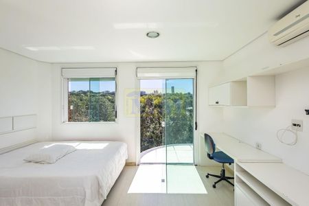 8_photo/94dce3b98b.54c69a68f28b54d3-ATLAS-328425b5-e033-4dc3-b23e-7a047ce09ec8.jpg de casa à venda com 3 quartos, 327m² em Seminário, Curitiba