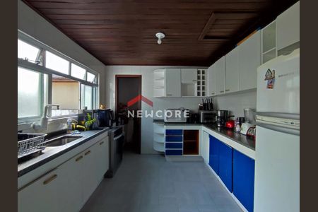 16_photo/94dce3ba83.dd810fae21d85007-ATLAS-1e7f02b8-66b6-419e-af07-0ef8f40faebf.jpg de casa à venda com 3 quartos, 257m² em Campo Comprido, Curitiba