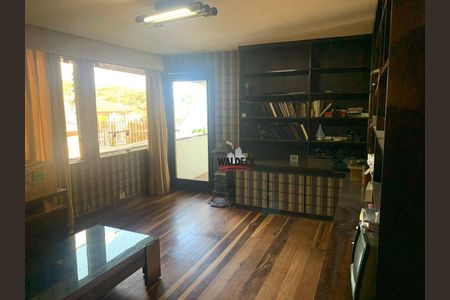 6_photo/94dce3bb0f.3a9dc93bc25fc63d-ATLAS-1d7616b0-dc0e-4c76-9ad7-35d1cbf3b91d.jpg de casa à venda com 3 quartos, 646m² em Seminário, Curitiba