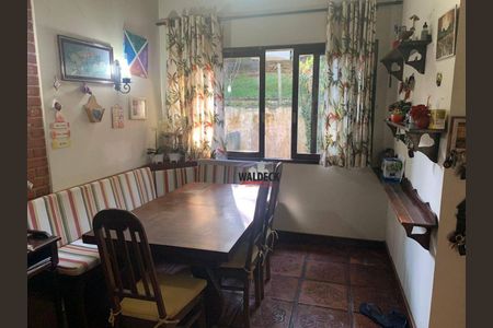 7_photo/94dce3bb0f.3a9dc93bc25fc63d-ATLAS-af574cd9-5e08-4918-9b89-6e8e10336a4e.jpg de casa à venda com 3 quartos, 646m² em Seminário, Curitiba