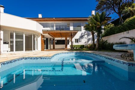 6_photo/94dce3bb1b.d66be7a9b32f9248-ATLAS-80f1ab59-d4fe-4a90-a4da-a9604b49826c.jpg de casa à venda com 5 quartos, 620m² em Seminário, Curitiba