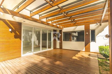 9_photo/94dce3bb6d.20b4babb97b28f5b-ATLAS-6f9aef41-7e3b-4dd7-a1ea-21934e52cd52.jpg de casa à venda com 5 quartos, 690m² em Seminário, Curitiba