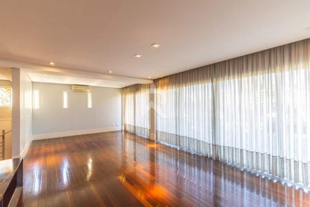 5_photo/94dce3bb6d.20b4babb97b28f5b-ATLAS-838104ec-56cc-453a-afad-881cd2e0e9fe.jpg de casa à venda com 5 quartos, 690m² em Seminário, Curitiba