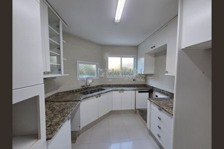 2_photo/94dce3bb6d.cfa2221be0e4e06f-ATLAS-e517d507-3409-427b-95dc-16751f0b3b1e.jpg de casa à venda com 5 quartos, 690m² em Seminário, Curitiba