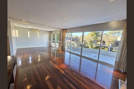 12_photo/94dce3bb6d.cfa2221be0e4e06f-ATLAS-eae3456e-c6f0-4fce-8291-8b4e455b06d4.jpg de casa à venda com 5 quartos, 690m² em Seminário, Curitiba