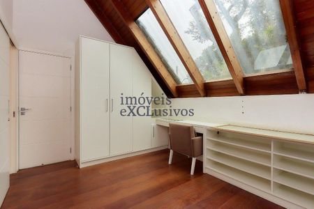 7_photo/94dce3bb97.fc71c6367f0f28fd-ATLAS-66116bf1-634e-4fca-8c28-40fd42c3eb32.jpg de casa à venda com 3 quartos, 320m² em Seminário, Curitiba