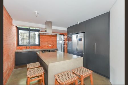 5_photo/94dce3bbc1.49c40a4e0c1b1036-ATLAS-3f7be34b-2ebf-49a4-8a4d-2531ffd32a41.jpg de casa à venda com 3 quartos, 194m² em Seminário, Curitiba