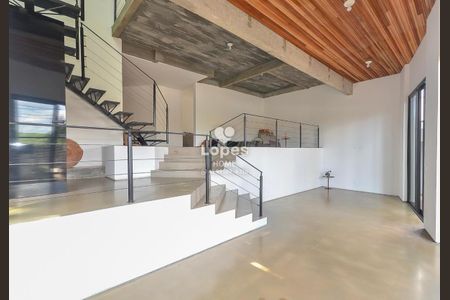 2_photo/94dce3bbc1.49c40a4e0c1b1036-ATLAS-a3f97517-2813-4dce-8fbc-18835c9565de.jpg de casa à venda com 3 quartos, 194m² em Seminário, Curitiba