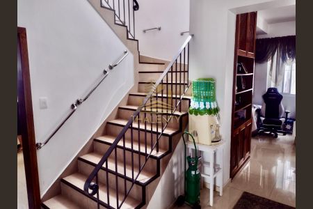 6_photo/94dce3bbef.8a734c1c2a3b006e-ATLAS-30d79fb9-7762-4639-86c4-771895315fe4.jpg de casa à venda com 4 quartos, 240m² em Seminário, Curitiba