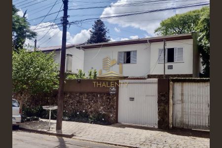 9_photo/94dce3bbef.8a734c1c2a3b006e-ATLAS-b9be1916-79f8-4448-bf0d-474989de3340.jpg de casa à venda com 4 quartos, 240m² em Seminário, Curitiba