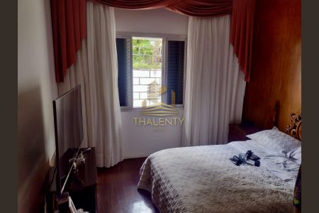 6_photo/94dce3bbef.8a734c1c2a3b006e-ATLAS-d1612805-86a2-4fa6-97f7-b09420f88702.jpg de casa à venda com 4 quartos, 240m² em Seminário, Curitiba