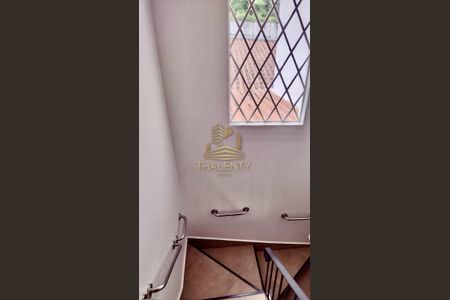 5_photo/94dce3bbef.8a734c1c2a3b006e-ATLAS-e932470d-813a-4f00-bc93-6983dfd52aaf.jpg de casa à venda com 4 quartos, 240m² em Seminário, Curitiba