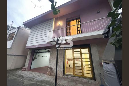 40_photo/94dce3bc5f.1aa5b8f538f3adaf-ATLAS-ccb92509-821e-45e9-9419-787322b7eed6.jpg de casa à venda com 3 quartos, 226m² em Seminário, Curitiba