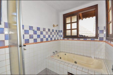 10_photo/94dce3bc7f.833a42e394c467a8-ATLAS-da89641f-2746-44d8-a5a0-9412b0e90ccf.jpg de casa à venda com 5 quartos, 301m² em Seminário, Curitiba