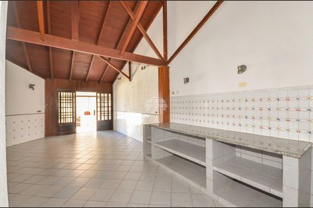 10_photo/94dce3bc7f.833a42e394c467a8-ATLAS-daa92e2e-24f4-412f-af94-53bcf18c8a93.jpg de casa à venda com 5 quartos, 301m² em Seminário, Curitiba