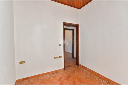 8_photo/94dce3bc7f.833a42e394c467a8-ATLAS-ef258dd2-51c5-4b1e-a995-b0666e999fd1.jpg de casa à venda com 5 quartos, 301m² em Seminário, Curitiba
