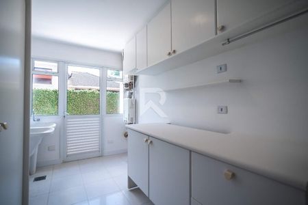 13_photo/94dce3bc9d.dc4c3710a436727e-ATLAS-2a5a70d2-2c78-46af-95f9-c72b624533ca.jpg de casa à venda com 5 quartos, 690m² em Seminário, Curitiba