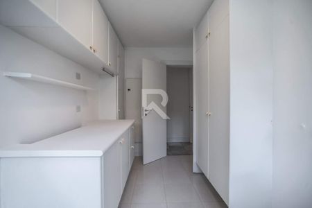 14_photo/94dce3bc9d.dc4c3710a436727e-ATLAS-861598c8-92f5-4c77-9012-7a2caf2300ed.jpg de casa à venda com 5 quartos, 690m² em Seminário, Curitiba