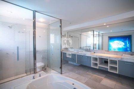 43_photo/94dce3bc9d.dc4c3710a436727e-ATLAS-b55d9310-ebb8-4449-a841-be5eaecbb95f.jpg de casa à venda com 5 quartos, 690m² em Seminário, Curitiba