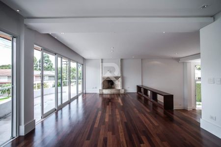 8_photo/94dce3bc9d.dc4c3710a436727e-ATLAS-d07e6557-47a8-45d4-a4aa-3c4e9df8e9be.jpg de casa à venda com 5 quartos, 690m² em Seminário, Curitiba