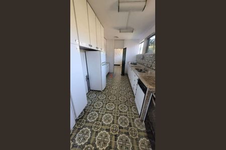 10_photo/94dce3bcc7.1ee954665fa22826-ATLAS-6df418d0-00eb-45e0-b914-9fb73444da35.jpg de casa à venda com 7 quartos, 765m² em Seminário, Curitiba