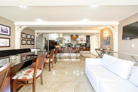 12_photo/94dce3bd2d.1aa5b8f538f3adaf-ATLAS-2b686bc8-8d2a-42d5-b37c-6cef8e31dfb2.jpg de casa à venda com 5 quartos, 1150m² em Seminário, Curitiba