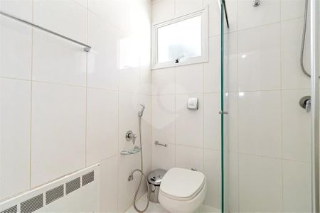 31_photo/94dce3bd2d.1aa5b8f538f3adaf-ATLAS-491c560c-226f-46c9-b606-056ff9084f1e.jpg de casa à venda com 5 quartos, 1150m² em Seminário, Curitiba